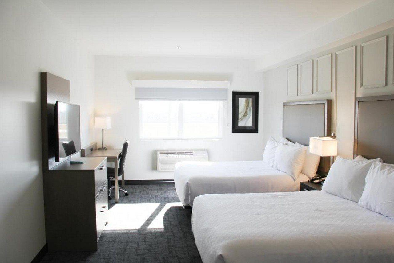 Best Western Plus Winkler Exterior photo