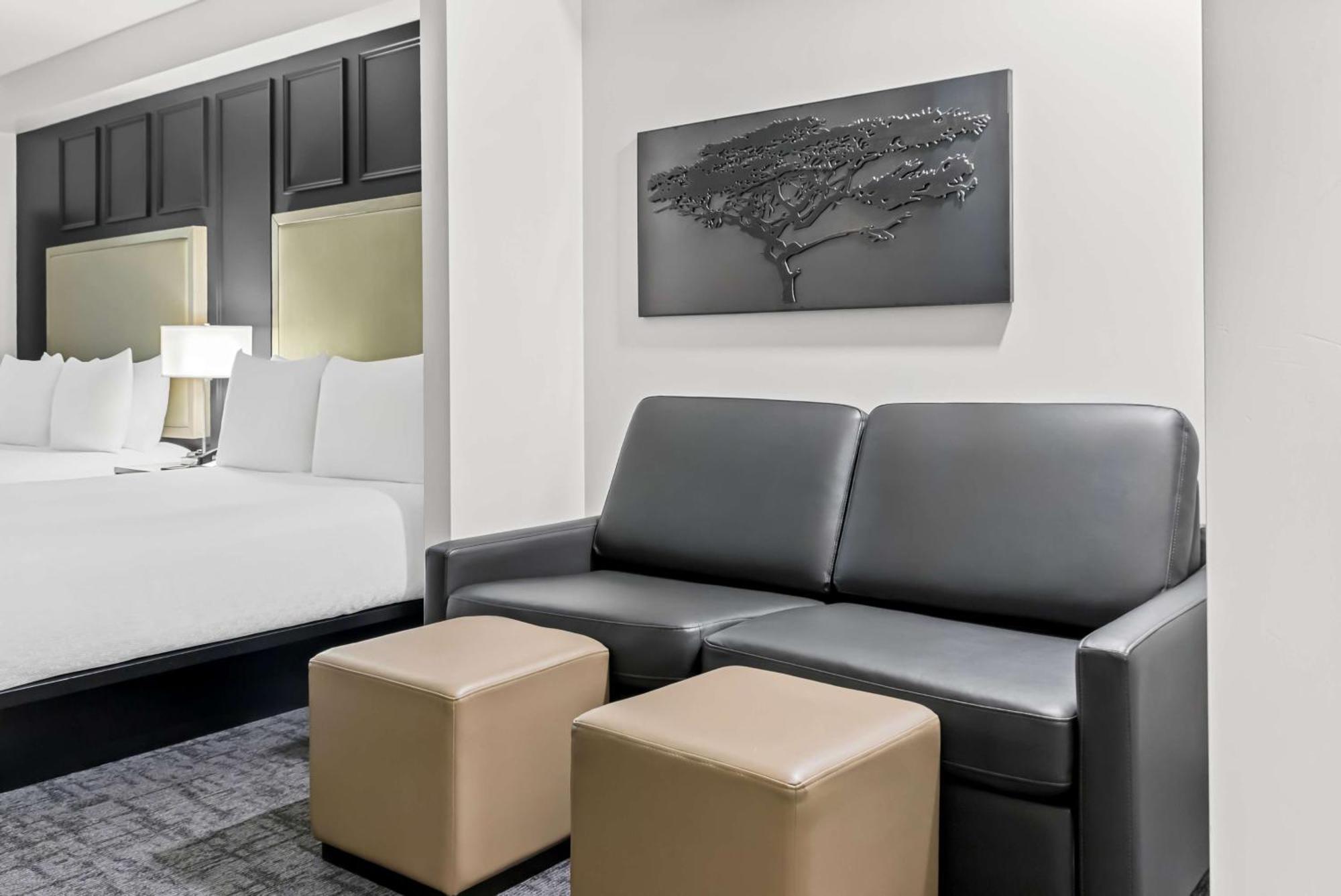 Best Western Plus Winkler Exterior photo
